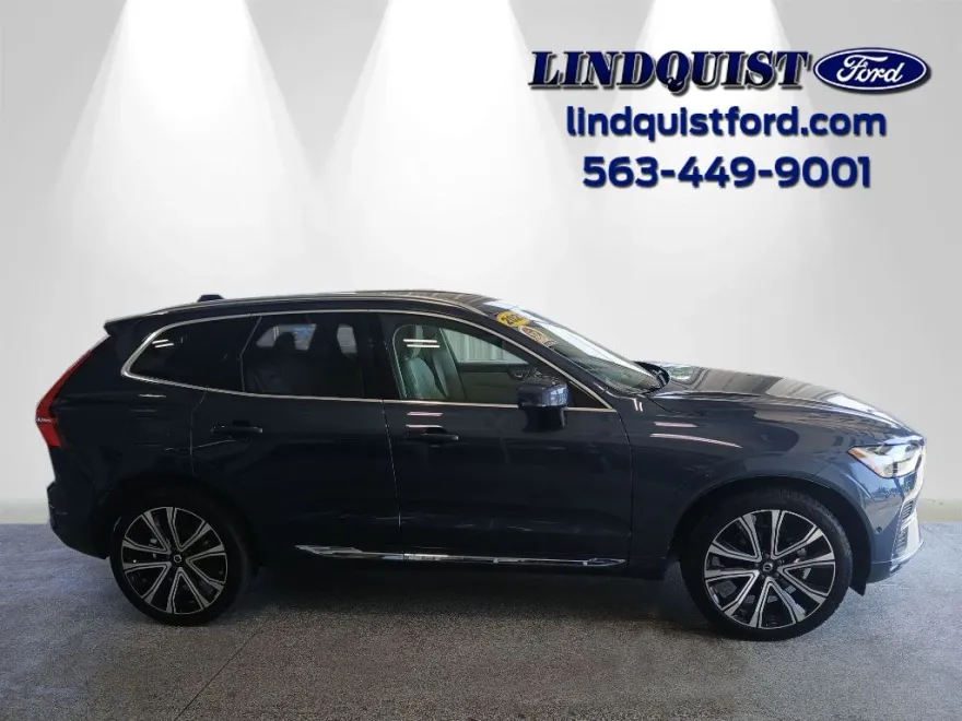 2023 Volvo XC60 Ultimate photo 1