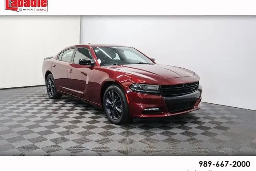 2020 Dodge Charger SXT photo 1