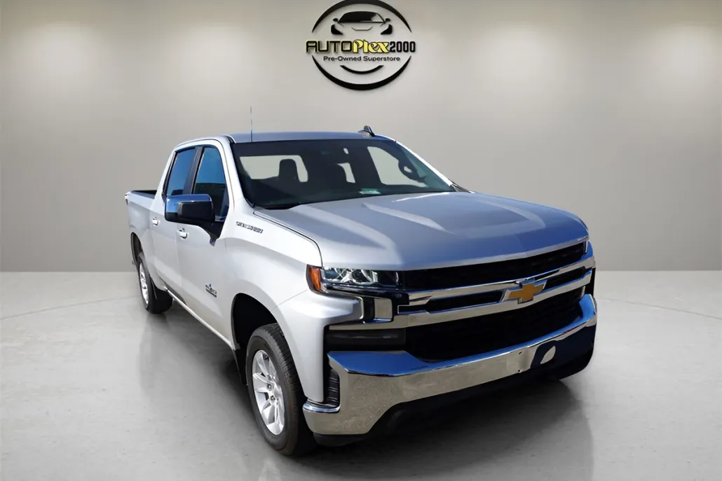 2020 Chevrolet Silverado 1500 LT photo 1