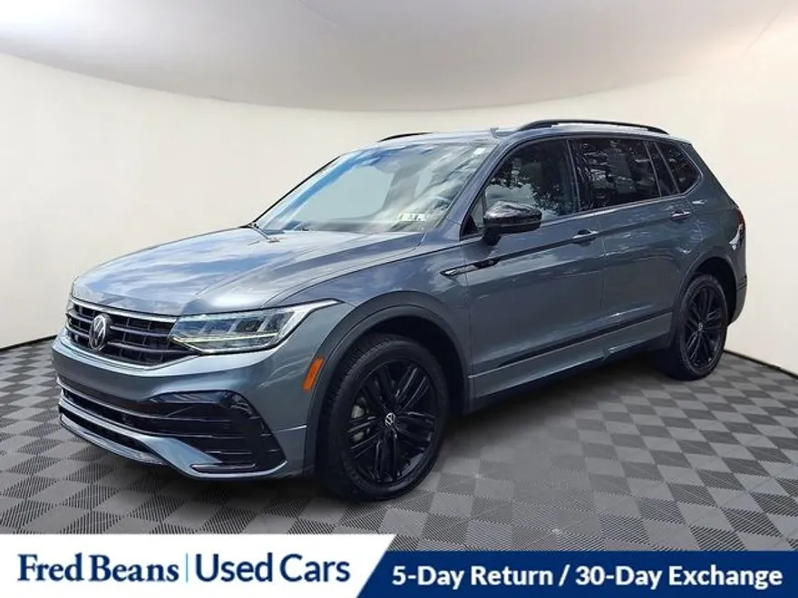 2022 Volkswagen Tiguan SE R-Line Black photo 1