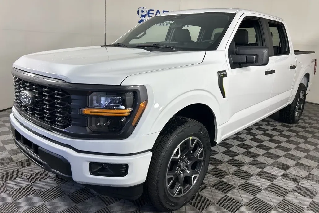 2025 Ford F-150 STX photo 1
