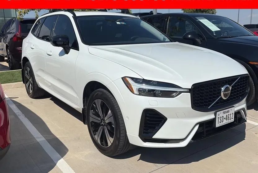 2024 Volvo XC60 Recharge Hybrid Plus photo 1