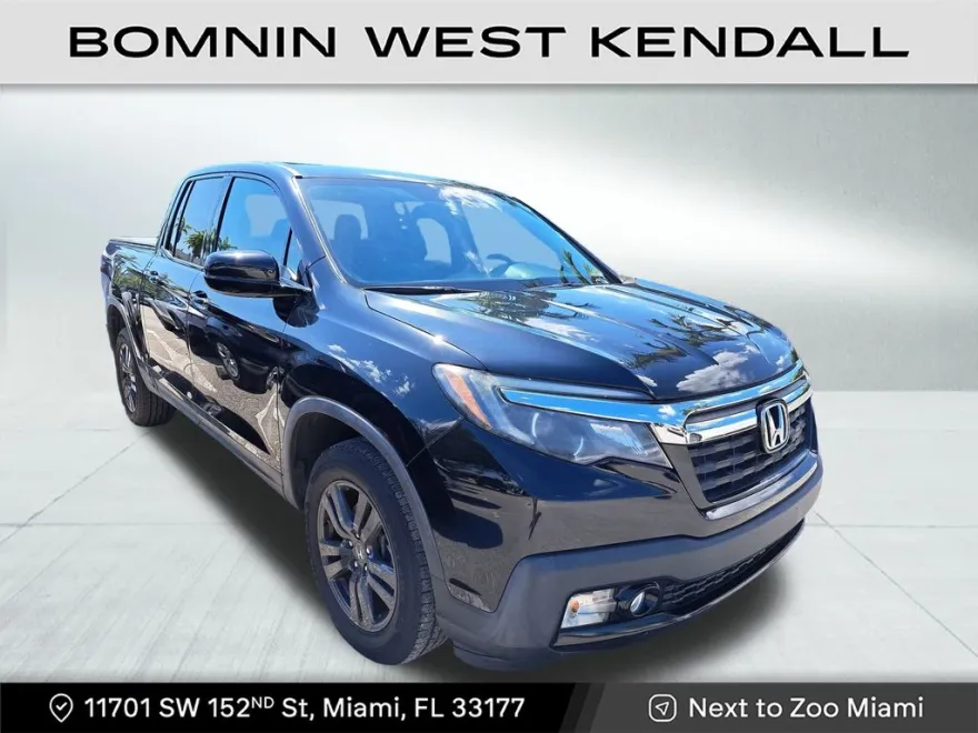 2019 Honda Ridgeline Sport photo 1