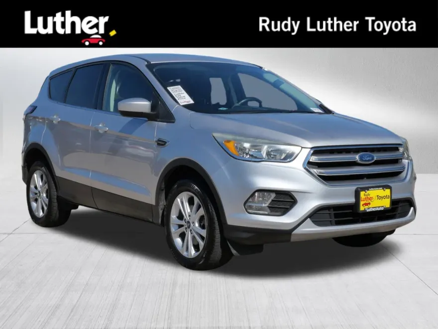 2017 Ford Escape SE photo 1