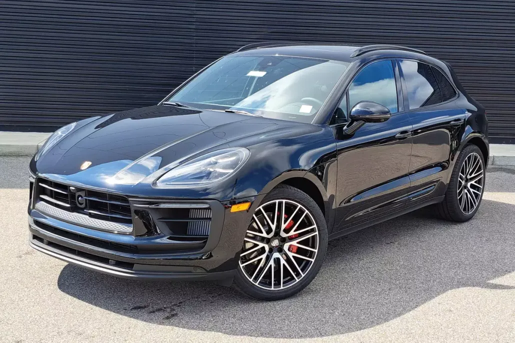 2025 Porsche Macan S photo 1