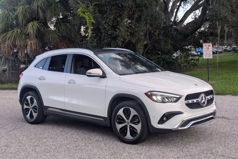 2025 Mercedes Benz GLA 250 photo 1