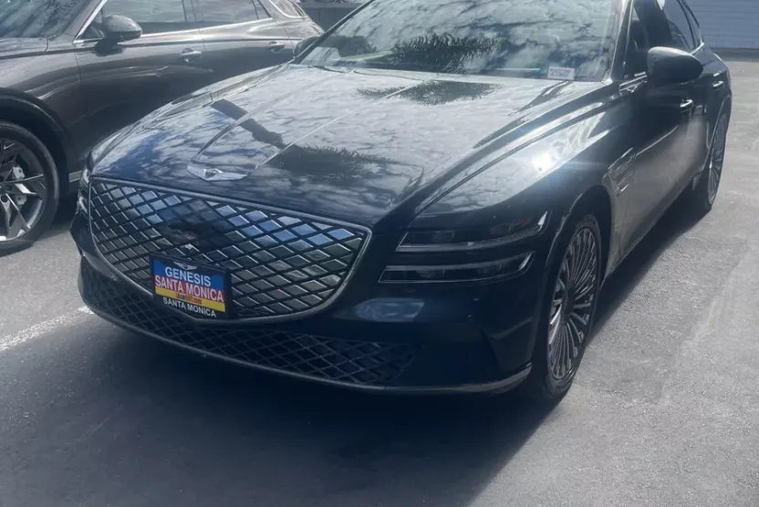 2023 Genesis Electrified G80 photo 1