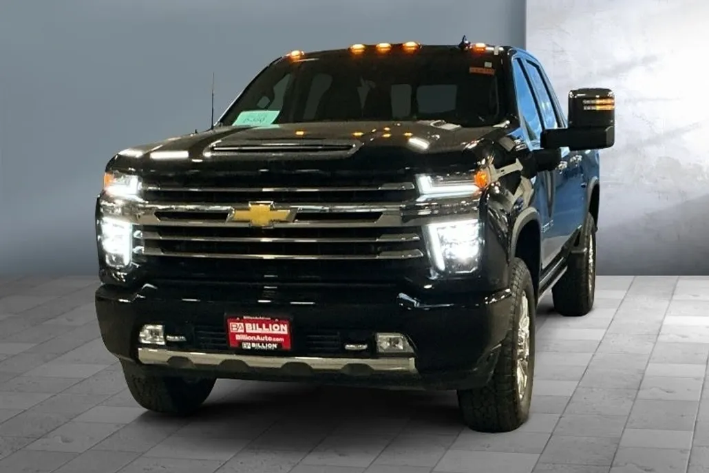 2023 Chevrolet Silverado 3500HD High Country photo 1