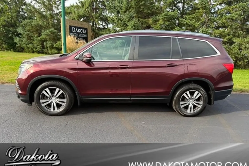 2016 Honda Pilot EX-L photo 1