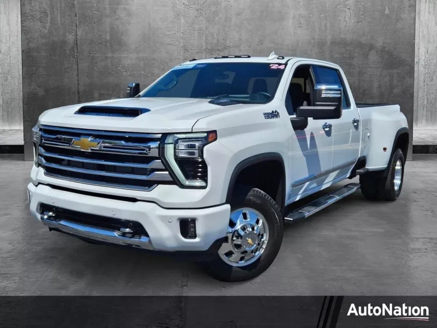 2024 Chevrolet Silverado 3500HD High Country photo 1