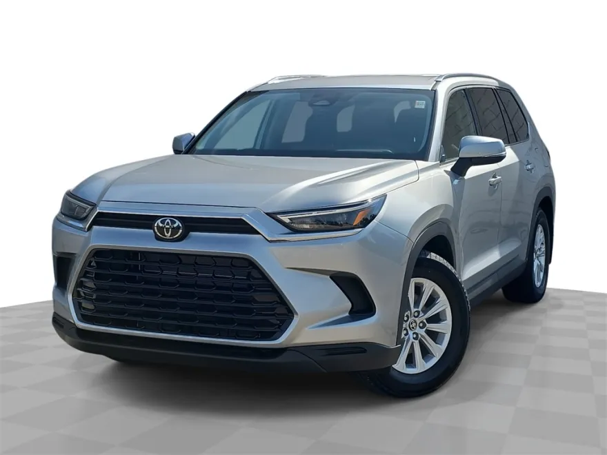 2025 Toyota Highlander Hybrid XLE photo 1