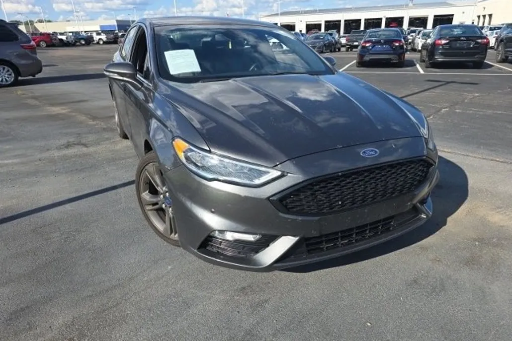 2017 Ford Fusion Sport photo 1