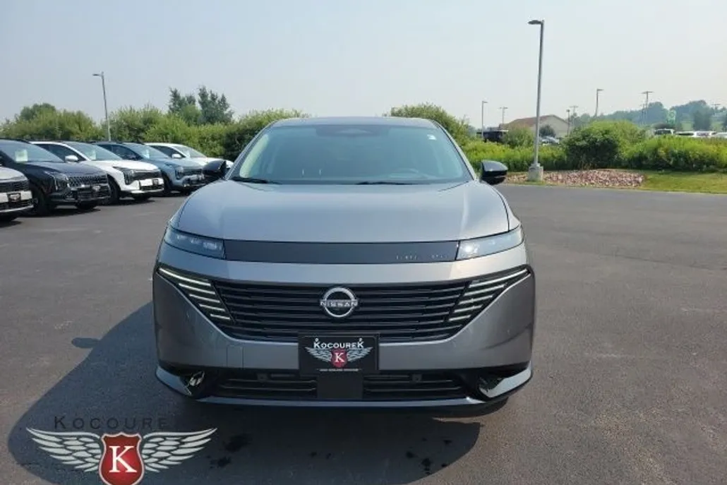 2025 Nissan Murano Platinum photo 1