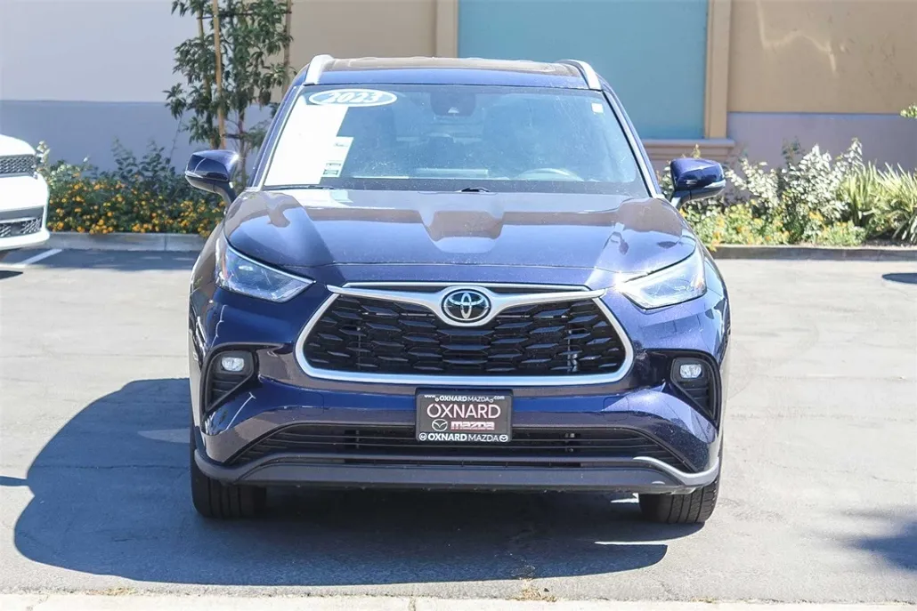2023 Toyota Highlander XLE photo 1