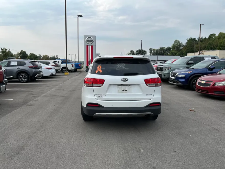 2018 Kia Sorento EX V6 photo 1