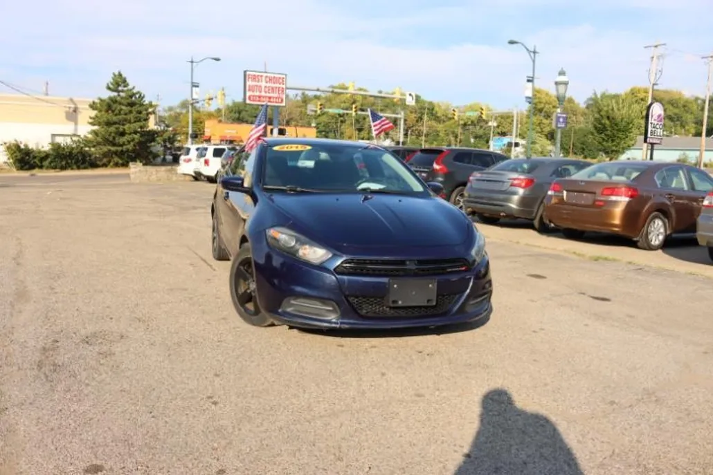 2015 Dodge Dart SXT photo 1
