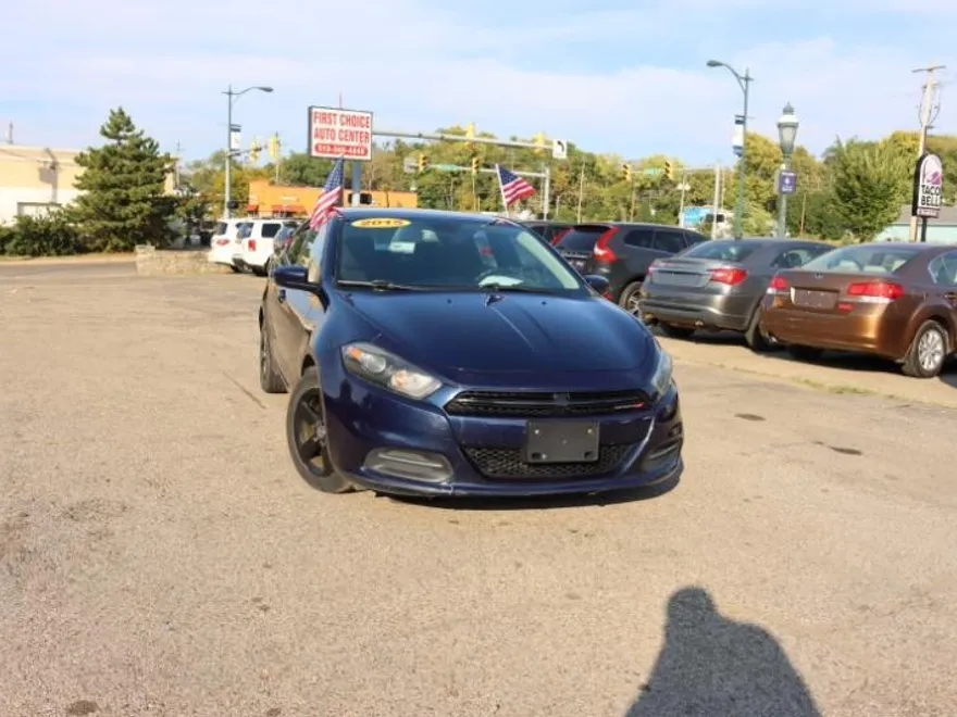 2015 Dodge Dart SXT photo 1