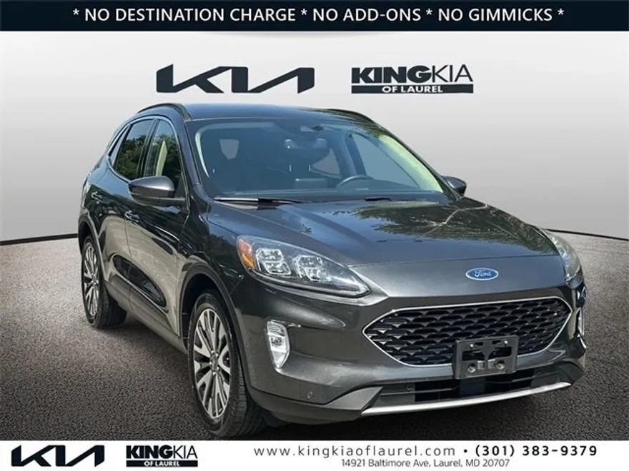 2020 Ford Escape Titanium Hybrid photo 1