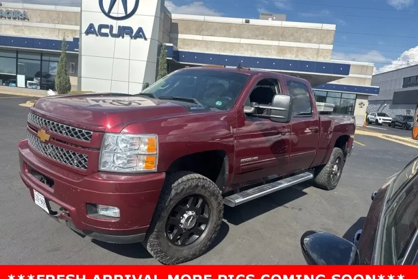 2014 Chevrolet Silverado 2500HD LT photo 1