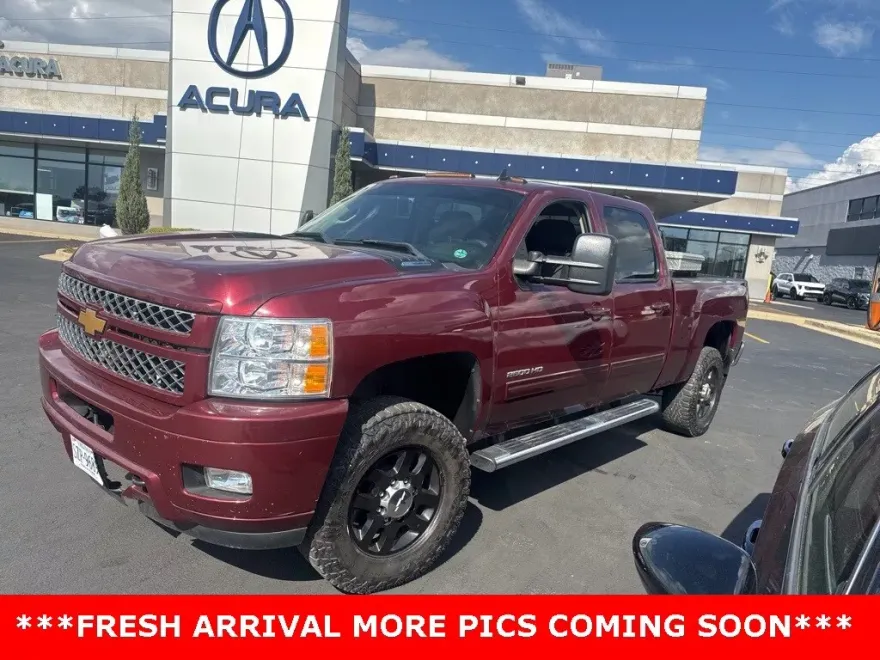 2014 Chevrolet Silverado 2500HD LT photo 1