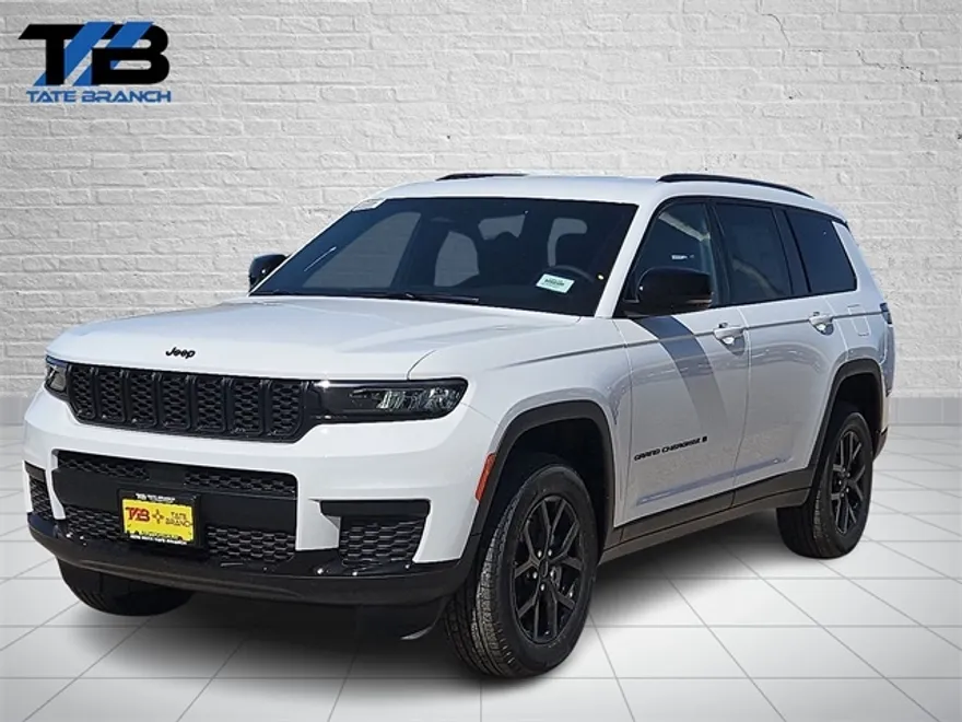2025 Jeep Grand Cherokee Altitude photo 1
