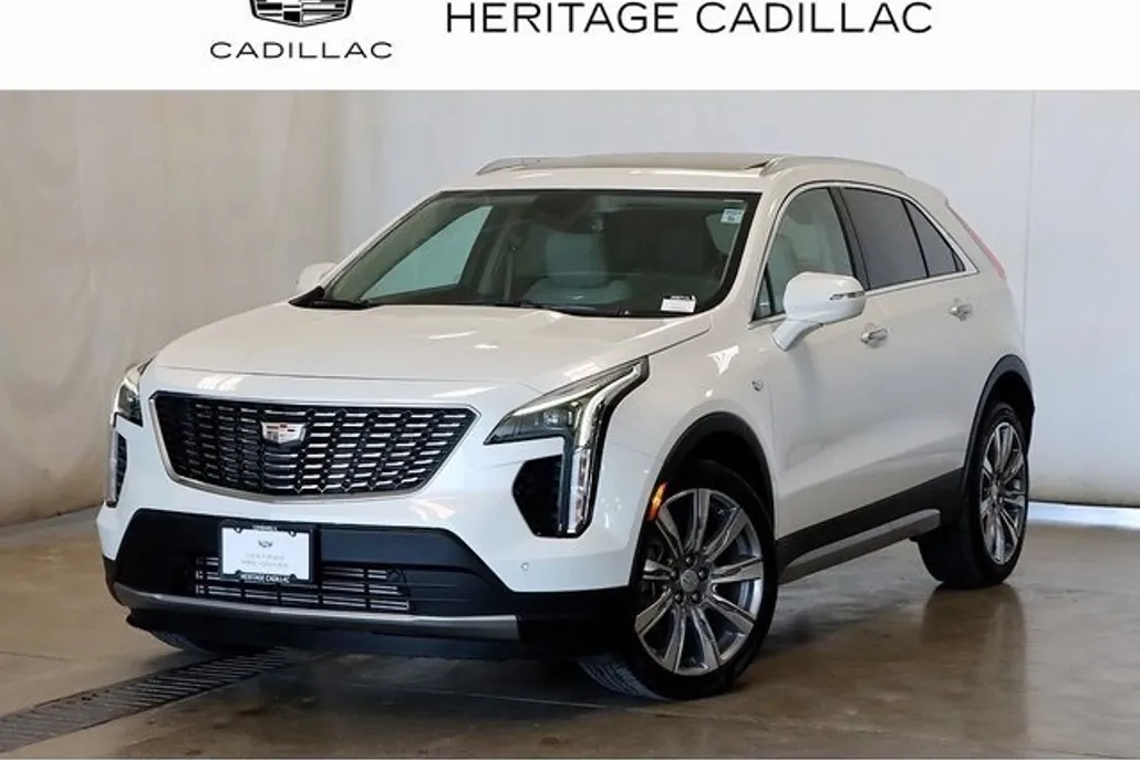 2023 Cadillac XT4 Premium Luxury photo 1