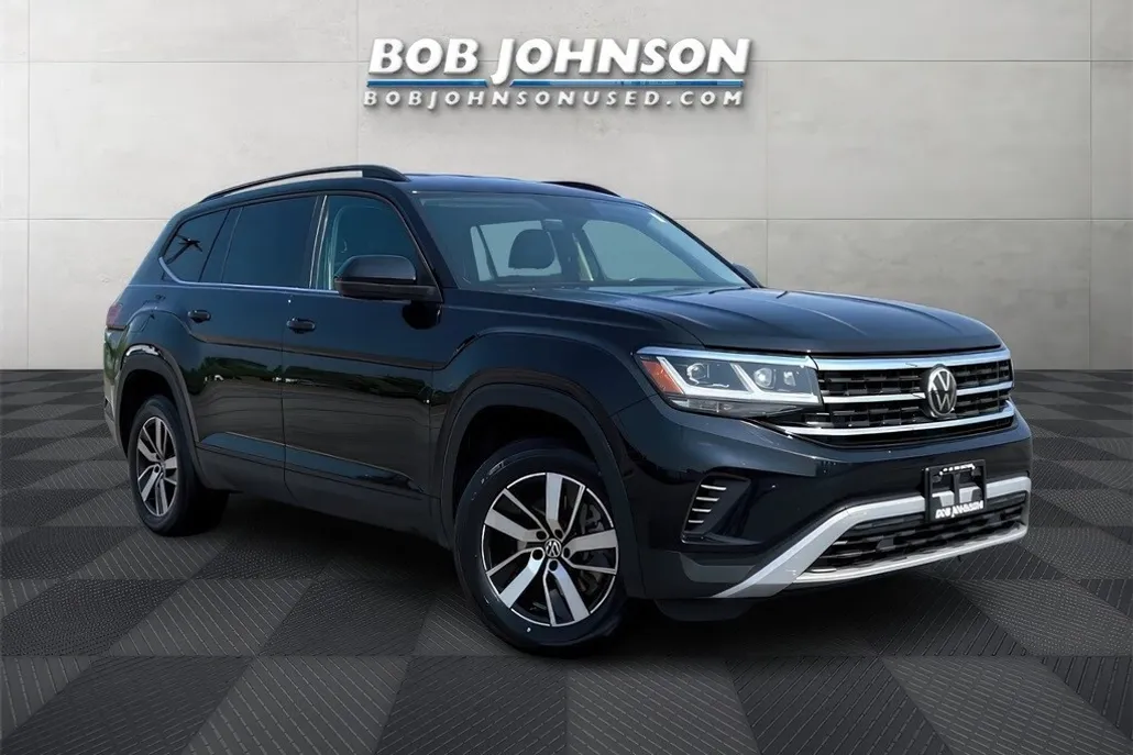 2022 Volkswagen Atlas SE photo 1