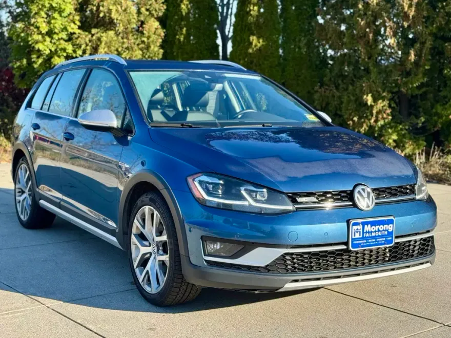 2019 Volkswagen Golf Alltrack TSI SEL photo 1