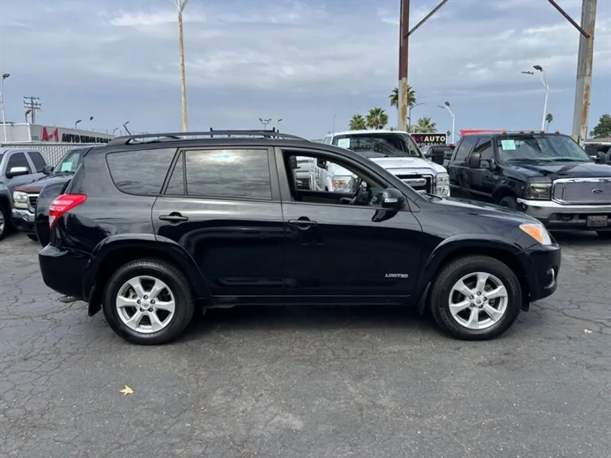 2012 Toyota RAV4 Limited photo 1