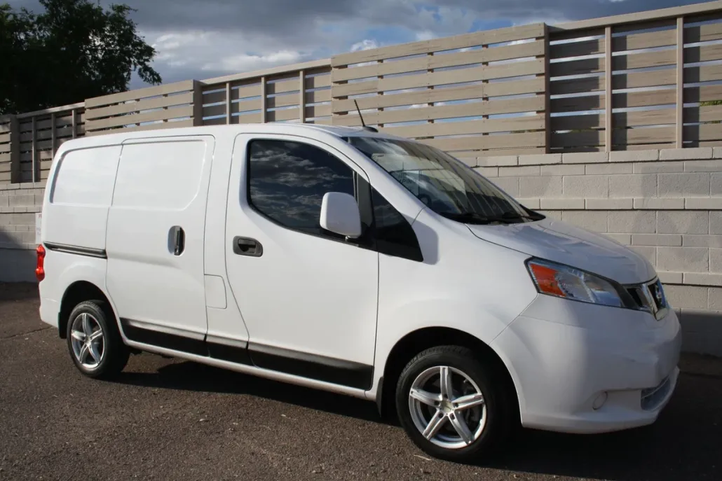 2014 Nissan NV200 SV photo 1