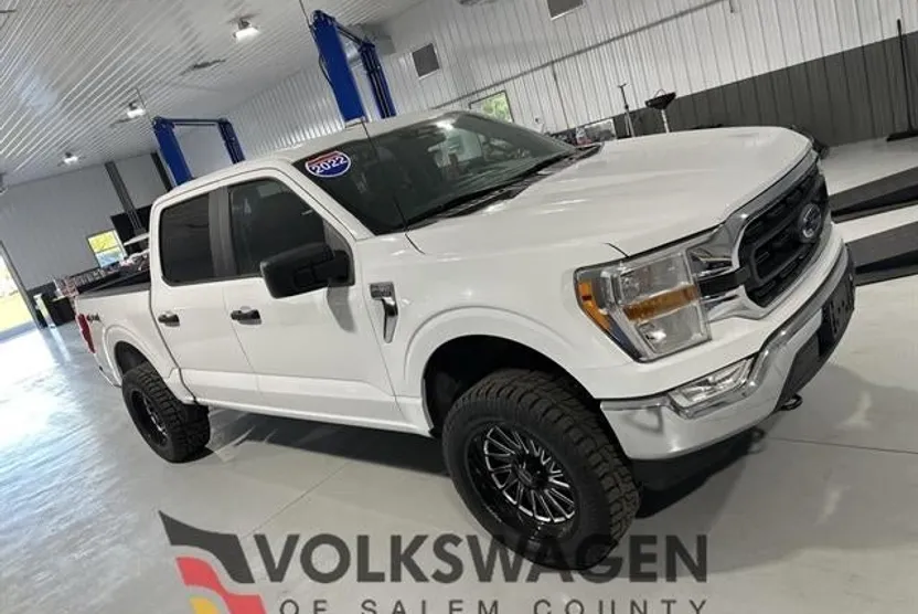 2022 Ford F-150 XLT photo 1