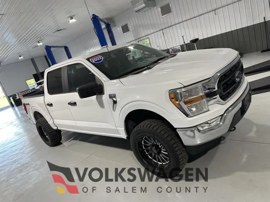 2022 Ford F-150 XLT photo 1