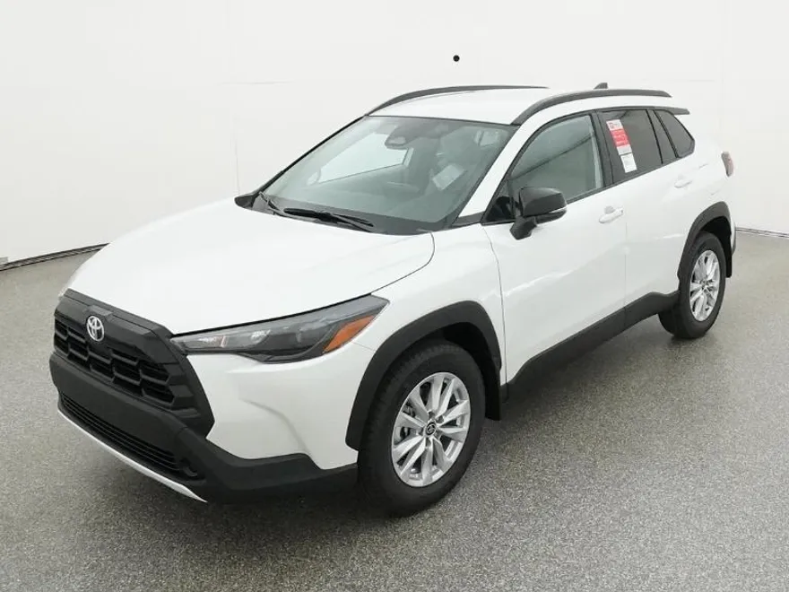 2026 Toyota Corolla Cross LE photo 1