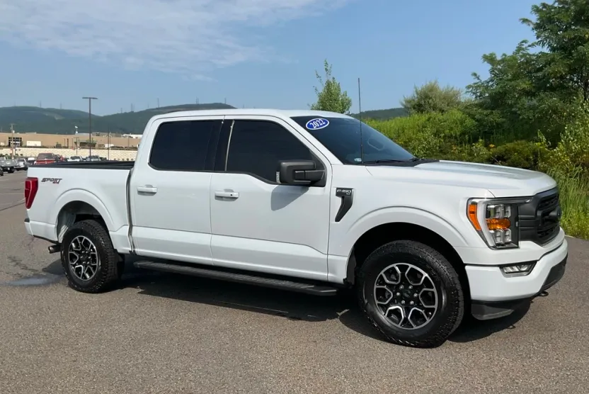 2022 Ford F-150 XLT photo 1
