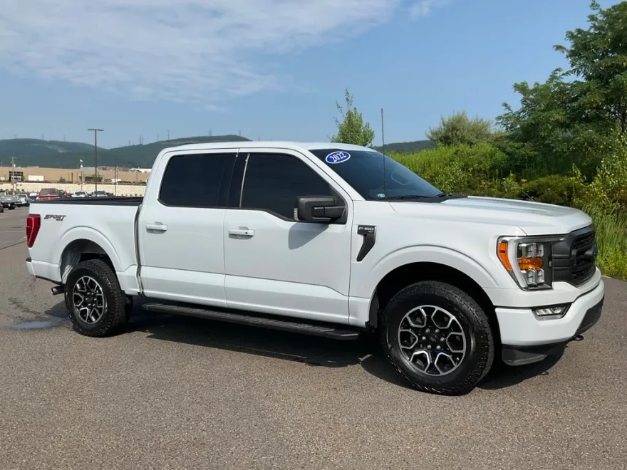 2022 Ford F-150 XLT photo 1