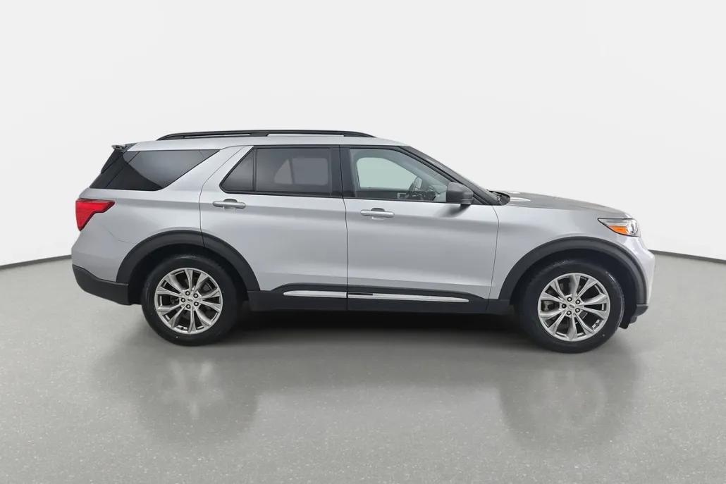 2020 Ford Explorer XLT photo 1