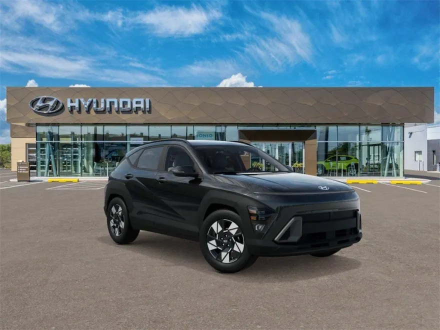 2025 Hyundai Kona SEL photo 1