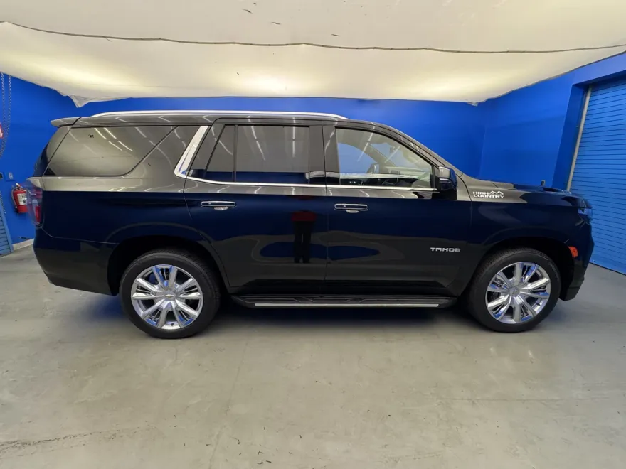 2023 Chevrolet Tahoe High Country photo 1