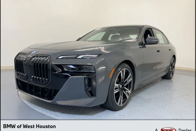 2026 Bmw 740i photo 1