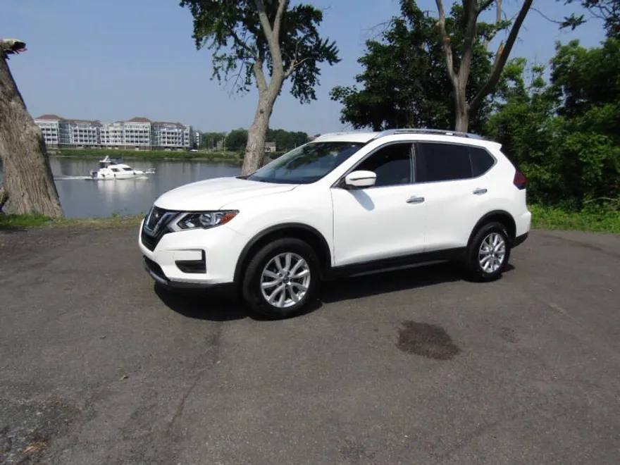 2020 Nissan Rogue S photo 1