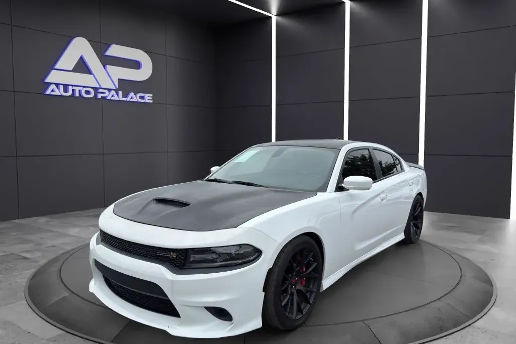 2017 Dodge Charger R/T 392 photo 1