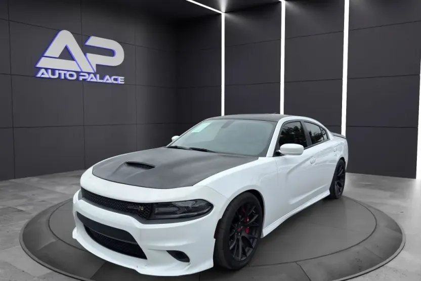 2017 Dodge Charger R/T 392 photo 1