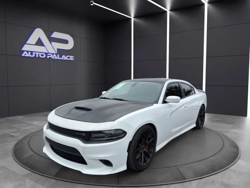 2017 Dodge Charger R/T 392 photo 1