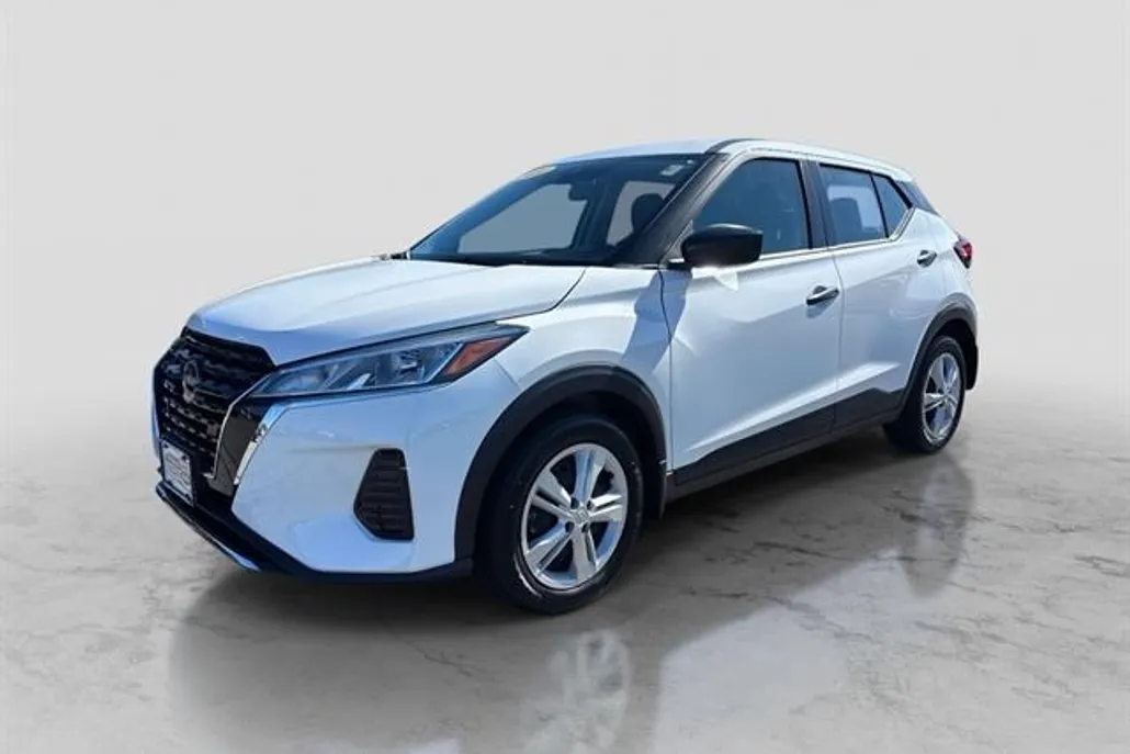 2024 Nissan Kicks S photo 1