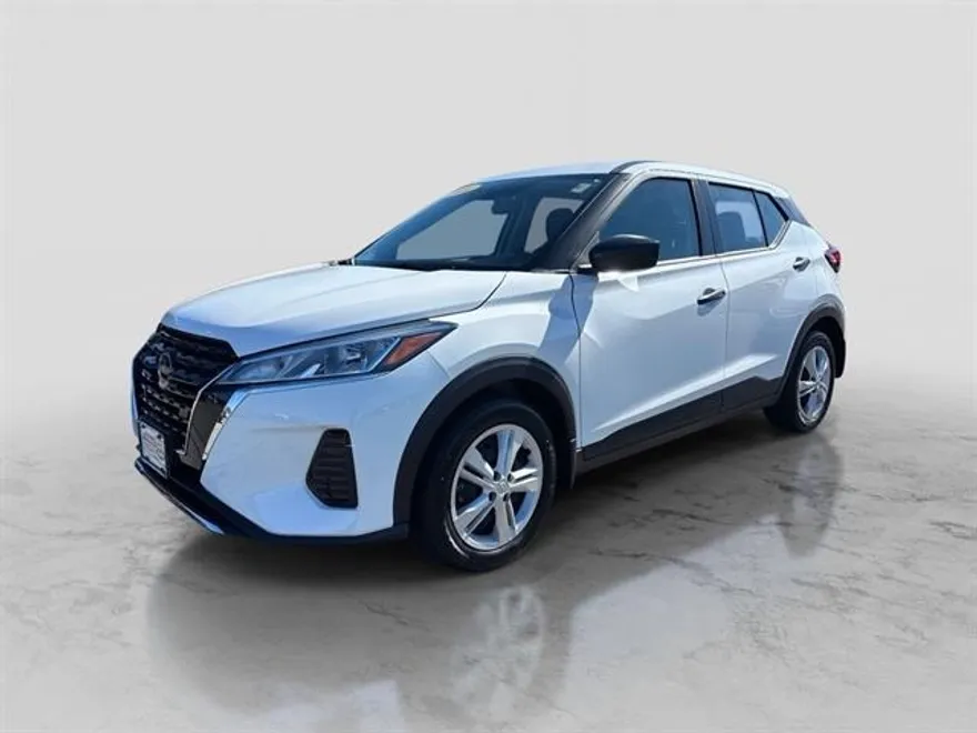 2024 Nissan Kicks S photo 1