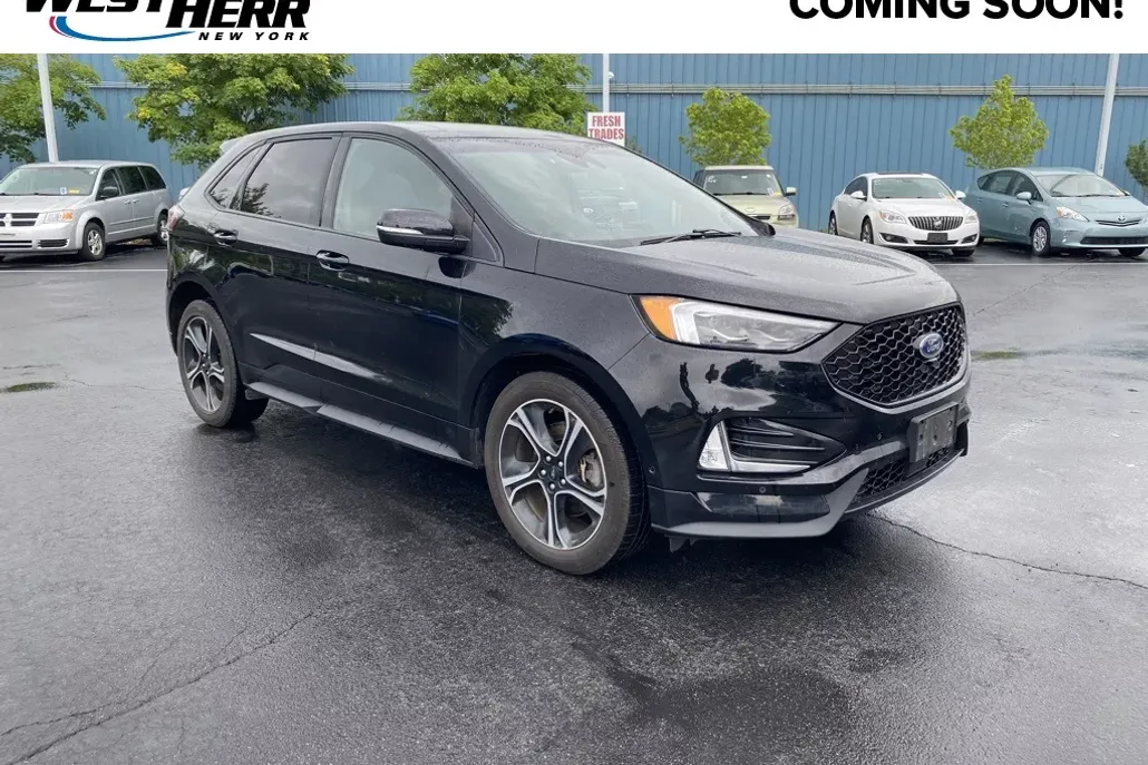 2019 Ford Edge ST photo 1