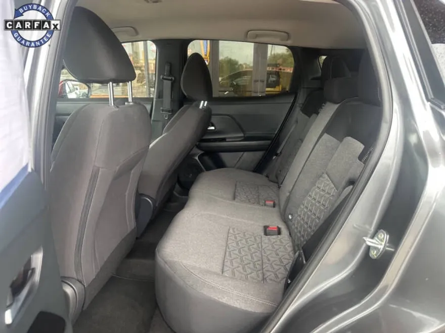 2025 Nissan Kicks SV photo 1