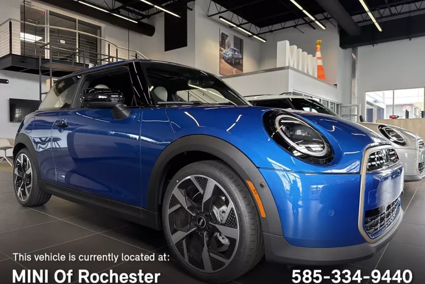 2025 Mini Cooper S Hardtop 2 Door Iconic photo 1