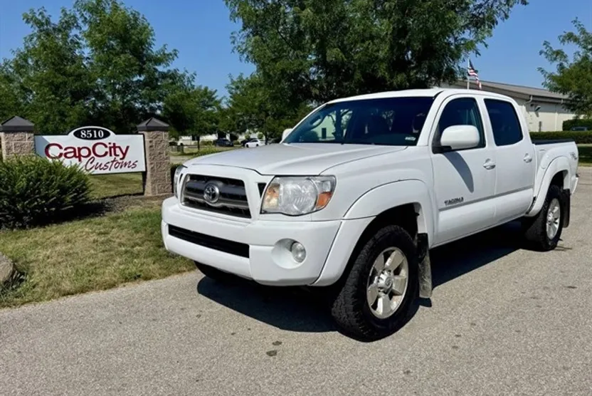 2009 Toyota Tacoma V6 4x4 Double Cab photo 1