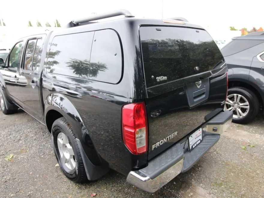 2007 Nissan Frontier SE photo 1